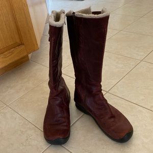 Keen Burgandy Winter Boots